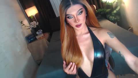 Snapshot of mollycummers chatting on 11-16-25, 01:55 Molly online show from 11-16-25, 01:55