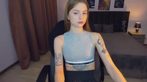 Snapshot of mollydangerous chatting on 01-25-25, 08:42 Taisha online show from 01-25-25, 08:42