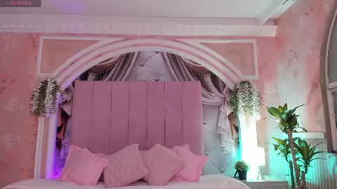 MollyDoll online show from 06-13-26, 11:52