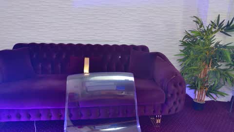 Julia online show from 02-12-26, 09:10