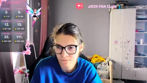  KIRA  online show from 10-07-25, 06:43