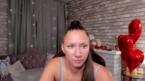 hi im Molly heregreat boobs big heart  warm pussy  online show from 02-27-26, 01:49