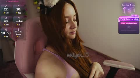 Snapshot of mollysb_05 chatting on 12-12-24, 11:47 mollysb_05 online show from 12-12-24, 11:47