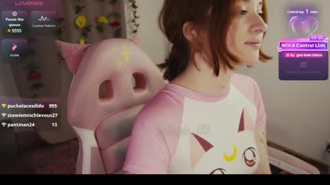 Snapshot of mollysb_05 chatting on 03-06-25, 01:48 mollysb_05 online show from 03-06-25, 01:48