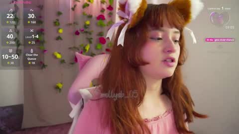 Snapshot of mollysb_05 chatting on 09-15-25, 06:52 mollysb_05 online show from 09-15-25, 06:52