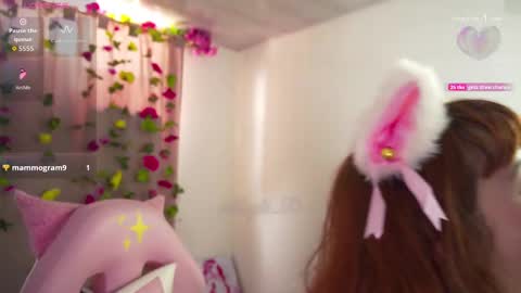 Snapshot of mollysb_05 chatting on 09-20-25, 05:25 mollysb_05 online show from 09-20-25, 05:25