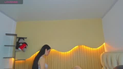 Snapshot of mollyspencer1 chatting on 06-27-26, 06:46 MOLLY online show from 06-27-26, 06:46