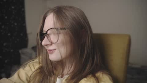 mollytucker online show from 02-02-25, 02:02