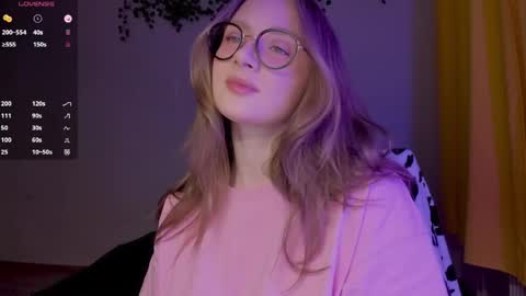 mollytucker online show from 04-15-26, 03:30