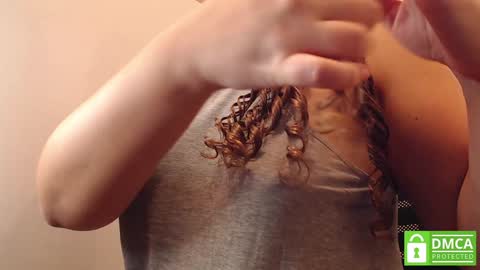 Snapshot of mollywayne chatting on 12-05-24, 01:49 Molly Join my social networks online show from 12-05-24, 01:49