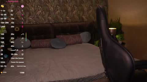 mollyymayy online show from 06-19-26, 11:41