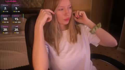 mollyymayy online show from 07-26-26, 03:58