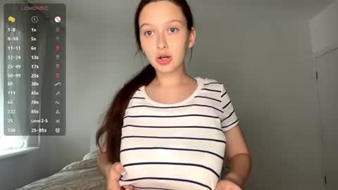 Snapshot of moltenpeach chatting on 06-22-26, 02:58 Hermina online show from 06-22-26, 02:58