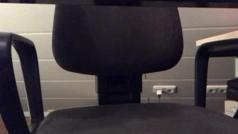 moma1111 online show from 01-17-26, 08:23