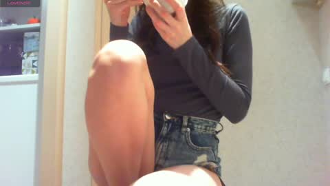 Hailey online show from 03-01-25, 07:26