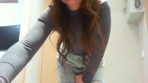 Hailey online show from 03-01-26, 08:33