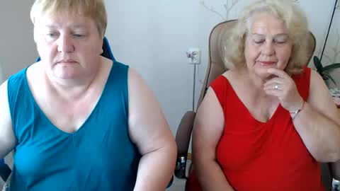 Snapshot of mommy99x chatting on 07-21-26, 07:11 Mommy99X online show from 07-21-26, 07:11