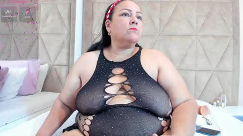 Jelitza online show from 01-15-25, 12:41