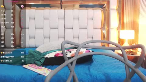 Daphne  online show from 02-20-25, 05:23