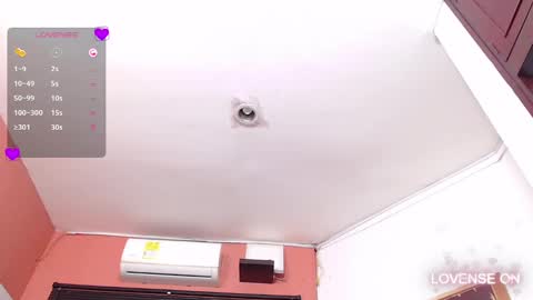 Daphne  online show from 03-08-25, 05:38