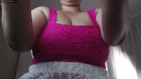 Daphne  online show from 10-08-25, 12:14