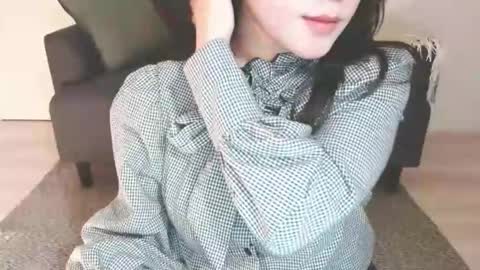 Momo online show from 12-15-24, 01:24