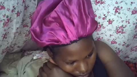 Snapshot of momsdoll chatting on 02-08-26, 07:12 momsdoll online show from 02-08-26, 07:12