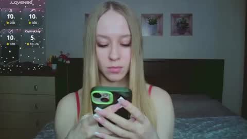 Mona online show from 02-12-26, 04:35