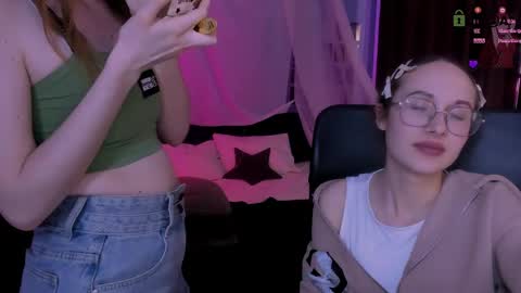 Mona  online show from 04-21-26, 02:51