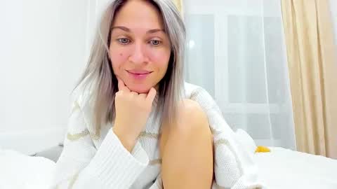 Snapshot of mona_cruz chatting on 02-05-25, 09:50 Mona online show from 02-05-25, 09:50