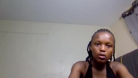 Mona online show from 09-14-25, 01:05