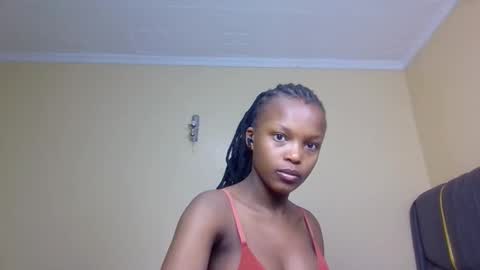 Mona online show from 11-09-25, 01:59