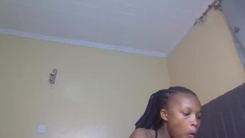 Mona online show from 11-19-25, 01:27