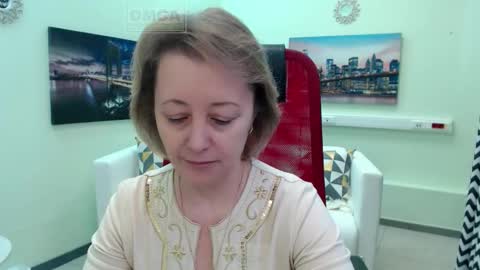 Snapshot of mona_w chatting on 02-15-26, 07:51 Mona online show from 02-15-26, 07:51