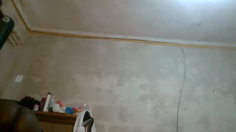 Snapshot of monah_ebony chatting on 09-10-25, 04:34 mona online show from 09-10-25, 04:34