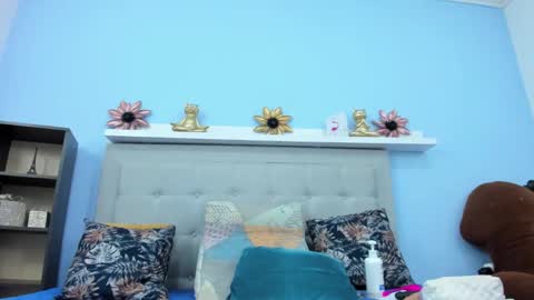 paola online show from 02-09-26, 02:10