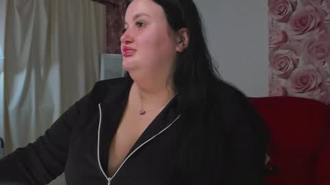 Snapshot of monasteel chatting on 02-22-25, 12:40 Monica online show from 02-22-25, 12:40