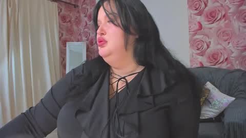 Snapshot of monasteel chatting on 02-26-25, 06:37 Monica online show from 02-26-25, 06:37