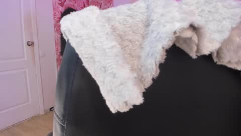 Snapshot of monasteel chatting on 09-21-25, 05:20 Monica online show from 09-21-25, 05:20