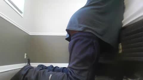 Snapshot of moneyboysaveg548 chatting on 12-18-25, 08:04 moneyboysaveg548 online show from 12-18-25, 08:04