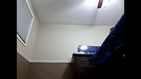 Snapshot of moneyboysaveg548 chatting on 01-11-26, 01:10 moneyboysaveg548 online show from 01-11-26, 01:10