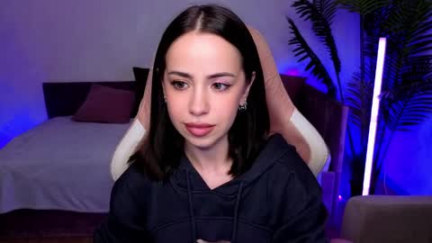 Monica online show from 04-08-26, 08:47