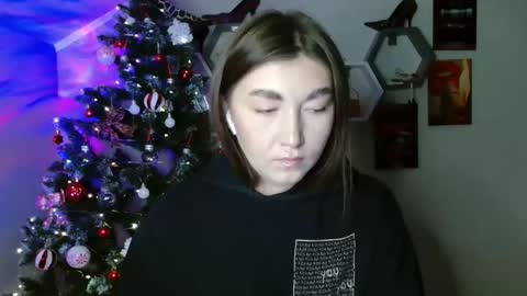 sweet girl and shine body online show from 11-21-25, 10:03