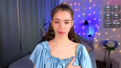 Snapshot of monica_venom chatting on 06-01-26, 01:57 Hi Im Monica online show from 06-01-26, 01:57