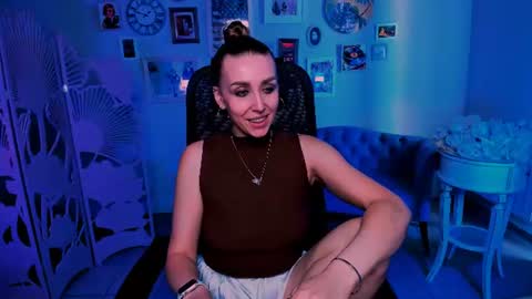 Snapshot of monicariley chatting on 06-10-26, 09:52 monicariley online show from 06-10-26, 09:52