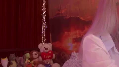 Monika    online show from 03-15-26, 02:06