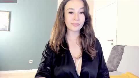 Snapshot of monika_style chatting on 09-21-25, 04:19 Monika online show from 09-21-25, 04:19