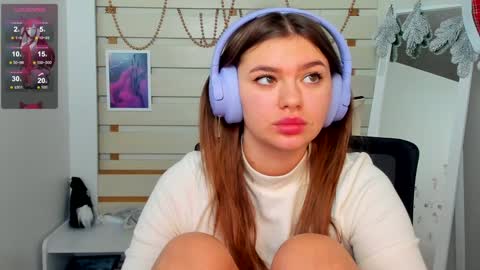 Monika online show from 12-21-24, 11:22