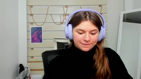 Monika online show from 02-08-25, 01:11