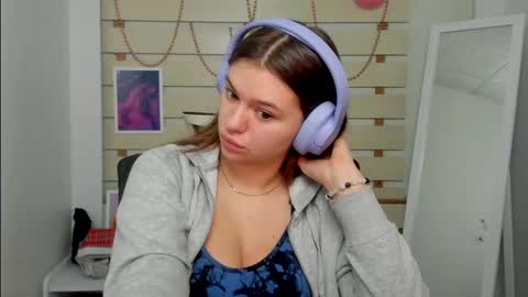 Monika online show from 02-25-25, 01:17